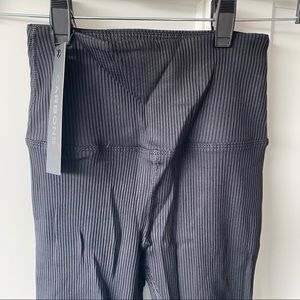 Carbon38 Black Ribbed leggings